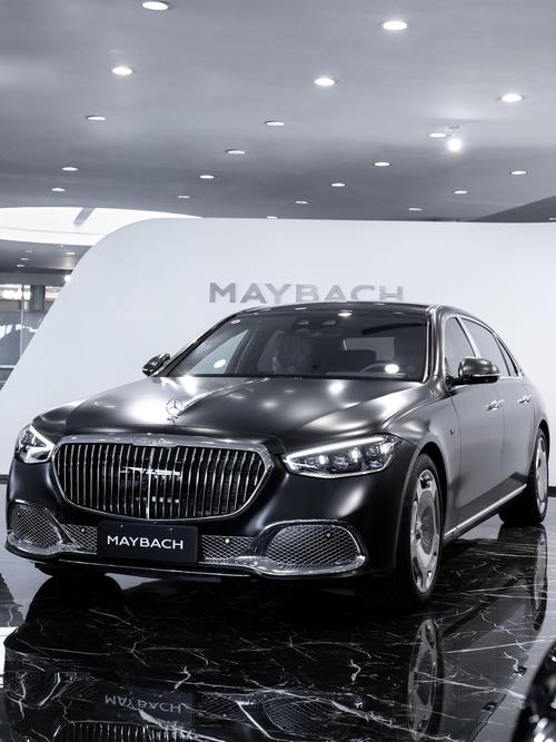 成都162岚图汽车的售后服务让用户无忧出行，迈巴赫未来的豪华车趋势